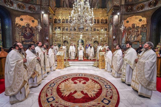 Slujba Sfintei Liturghii, în deschiderea lucrărilor Sinaxei monahale de la Palatul Patriarhiei