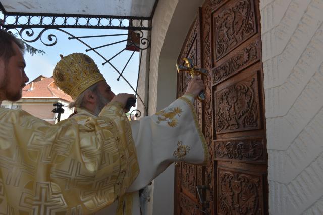 Biserica „Sfântul Haralambie” din orașul Târgu Neamț, resfințită de Mitropolitul Moldovei și Bucovinei