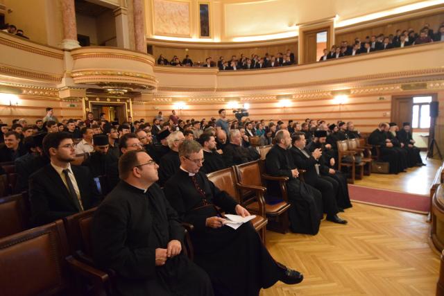 „Un model de educație integral presupune un raport de cooperare între Familie, Școală si Biserică”