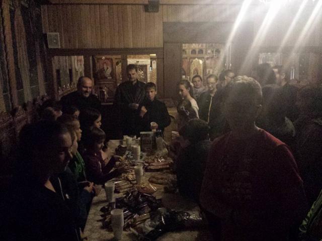 Membrii ATOR Piatra Neamţ în vizită la copiii din satul Bistriţa