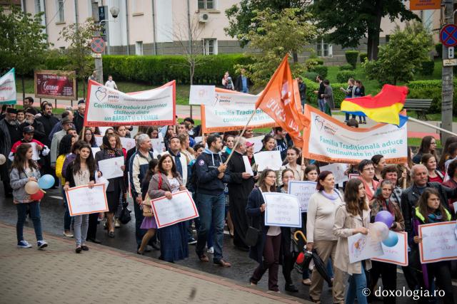 „Marșul pentru familie”, ediția a III-a: „Noi credem în viitorul familiei; ceea ce este firesc, rămâne firesc”