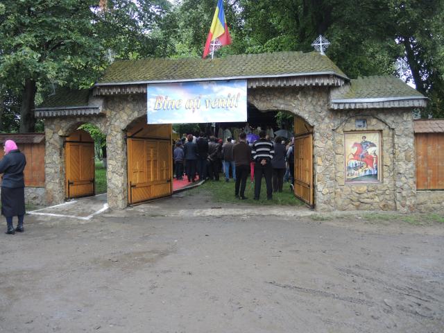 Preoții din Protopopiatul Săveni au dezbătut tema „Preotul şi tânărul împreună pe drumul către Dumnezeu“
