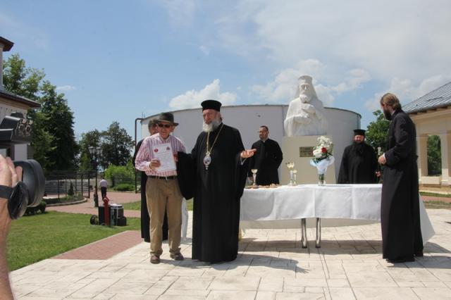 „Practicarea vieţii ortodoxe ne-a deschis uşile sfinţeniei“