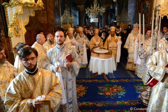 Sobor de ierarhi la Parastasul Mitropolitului Irineu Mihălcescu