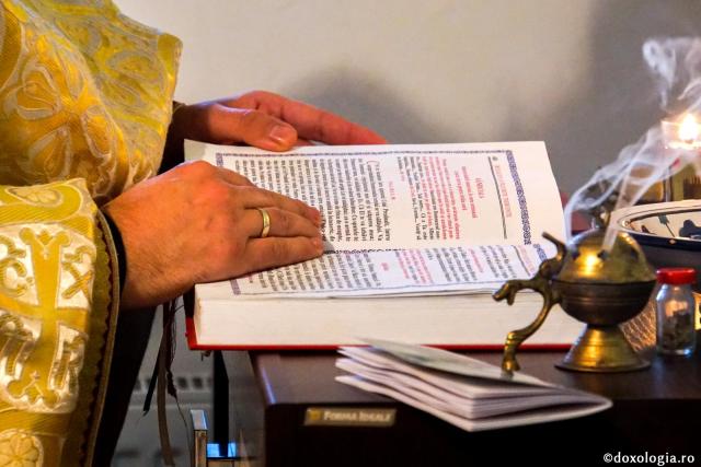 (AUDIO) „Sfinţii Apostoli Petru şi Pavel au fost iubiţi de ucenici şi de oamenii care ascultau cuvântul de învăţătură” - Arhimandritul Nichifor Horia
