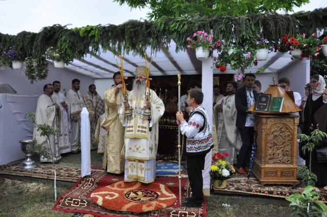 „În biserică omul trăiește cele mai importante evenimente din viața lui”