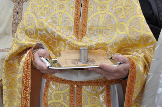 „În biserică omul trăiește cele mai importante evenimente din viața lui”