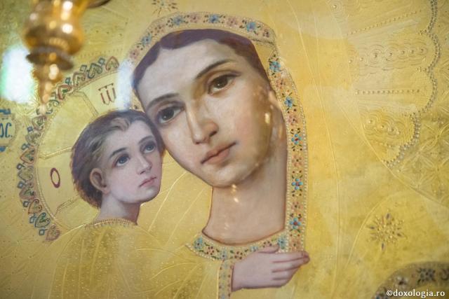 Al doilea paraclis către Preasfânta Născătoare de Dumnezeu