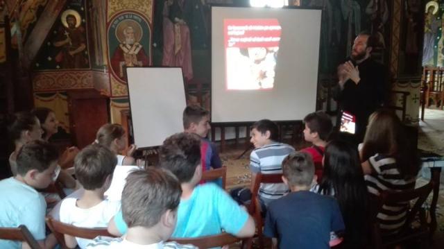 Catehezele din Protopopiatul Piatra-Neamţ: descoperire, comunicare şi emoţie