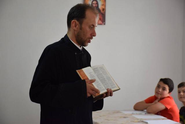 Catehezele din Protopopiatul Piatra-Neamţ: descoperire, comunicare şi emoţie