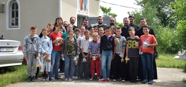 Catehezele din Protopopiatul Piatra-Neamţ: descoperire, comunicare şi emoţie