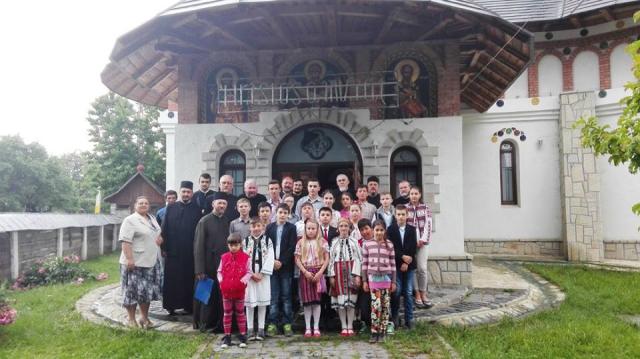 Catehezele din Protopopiatul Piatra-Neamţ: descoperire, comunicare şi emoţie