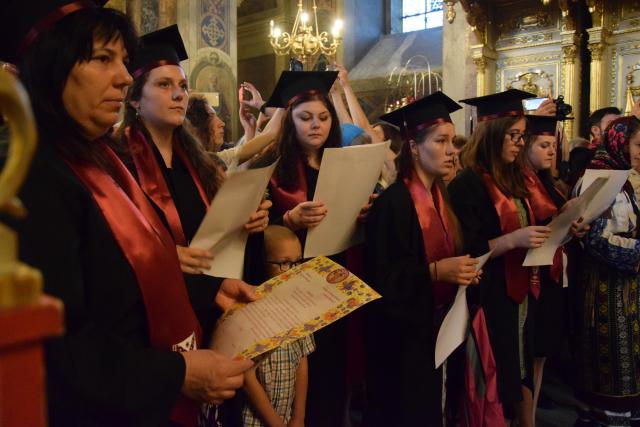 Îndemnul Mitropolitului Moldovei și Bucovinei către absolvenții teologi: „Sunteți rânduiți să fiți slujitori și martori”