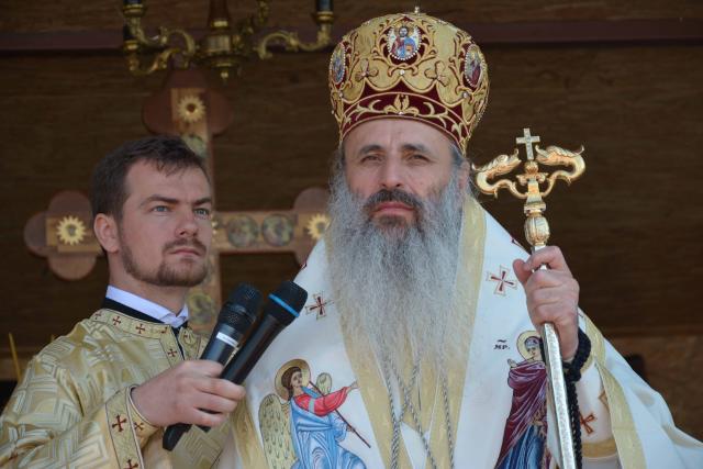 (Video) De multe ori sacrificăm liniștea clipei de față pentru frământarea necunoscutului de mâine - IPS Teofan