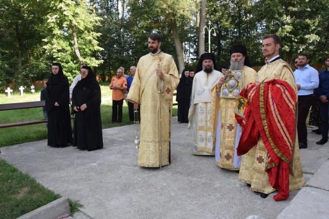 IPS Părinte Mitropolit Teofan, prezent la hramul Centrului social-cultural „Sfântul Ilie“ al Mănăstirii Miclăuşeni