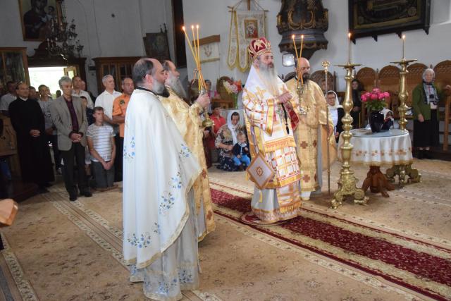 IPS Părinte Mitropolit Teofan, prezent la hramul Centrului social-cultural „Sfântul Ilie“ al Mănăstirii Miclăuşeni
