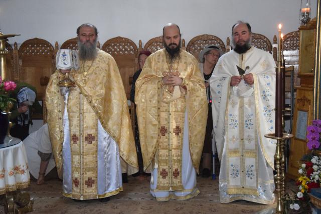 IPS Părinte Mitropolit Teofan, prezent la hramul Centrului social-cultural „Sfântul Ilie“ al Mănăstirii Miclăuşeni