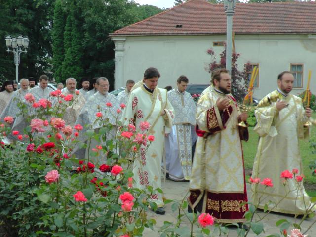 Patru ierarhi la hramul Mănăstirii Bogdana din Rădăuţi