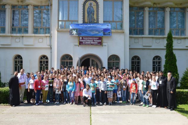 „Întâlnirea Tinerilor de pe Valea Muntelui Ceahlău”
