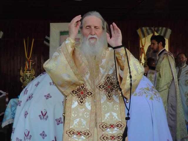 Liturghie arhierească la Mănăstirea Bogdăneşti