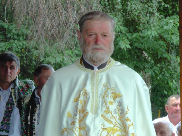Liturghie arhierească la Mănăstirea Bogdăneşti
