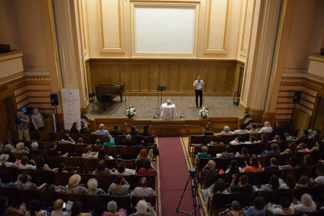 Lansare de carte și concert coral în Aula BCU din Iași