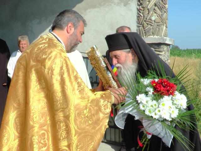Slujire arhierească în Parohia „Sfânta Treime“ – Dumbrava