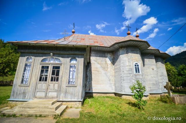 Biserica de lemn a Mănăstirii Sihăstria Tarcăului, rădăcină a istoriei comunității