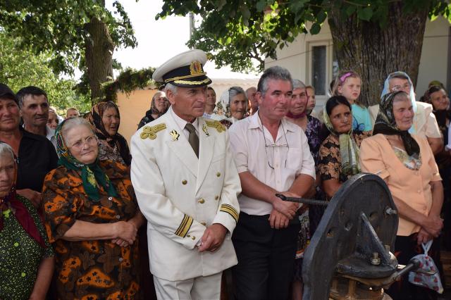 Așezământul-clopotniță din Parohia Hândrești, sfințit de IPS Mitropolit Teofan