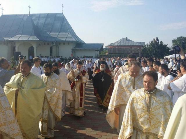 „Sufletele noastre se sfinţesc prin Biserica lui Dumnezeu“