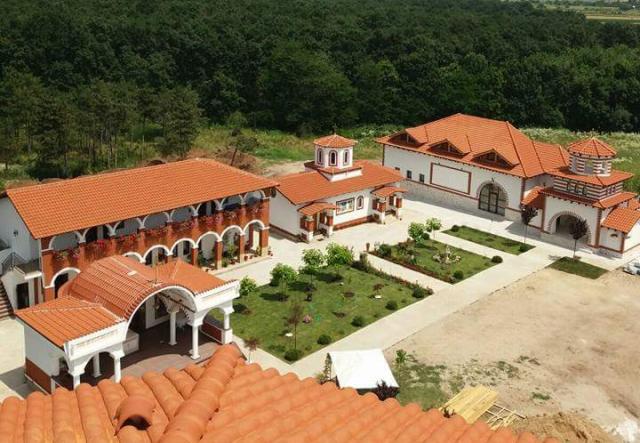 Moaștele Sfintei Mucenițe Filofteia vor fi aduse la hramul Mănăstirii Pantocrator din Episcopia Alexandriei și Teleormanului