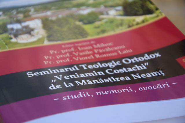 Hram la biserica Seminarului de la Mănăstirea Neamț: „Ar trebui să învățăm din viețile sfinților și să ne radicalizăm în bine”