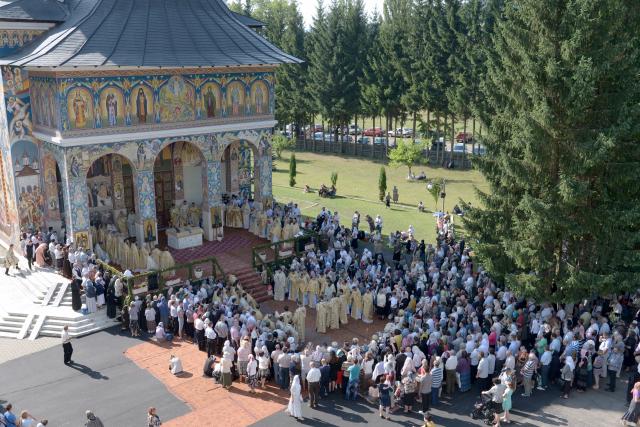 Credincioși din toată țara sunt așteptați la Sărbătorile Sfinților Nemțeni