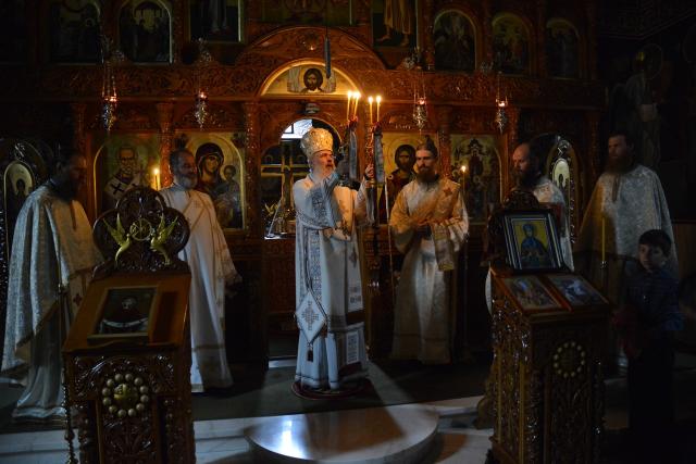 „În timpul rugăciunii, să avem mintea coborâtă în inimă“