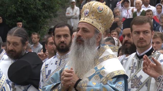 (VIDEO) Înaltpreasfințitul părinte Teofan, Mitropolitul Moldovei și Bucovinei - Predică la sărbătoarea Sfintei Teodora de la Sihla