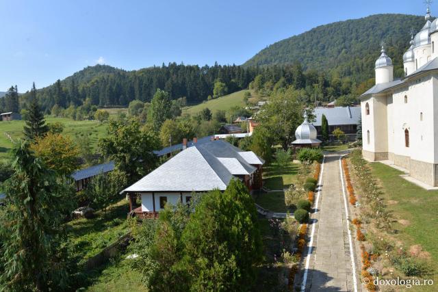 Horaița, mănăstirea ridicată pe locul stâlpului de foc pogorât din cer