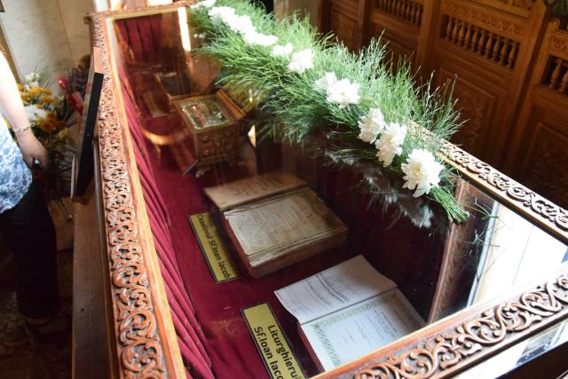 Hram la biserica Seminarului de la Mănăstirea Neamț: „Ar trebui să învățăm din viețile sfinților și să ne radicalizăm în bine”