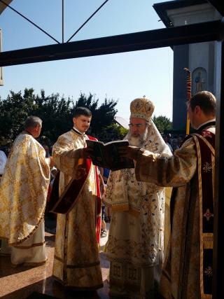Binecuvântare arhierească în Parohia Săuceşti
