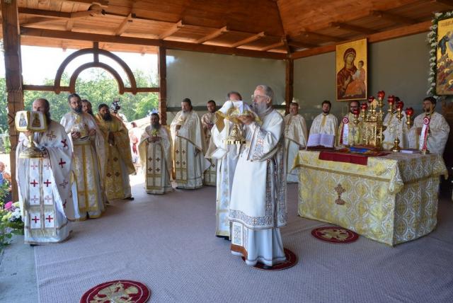 Liturghie arhierească la Mănăstirea Basaraba din judeţul Iaşi