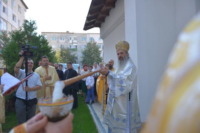3000 de credincioşi au participat la sfințirea bisericii „Sfântul Antonie cel Mare” din Botoșani