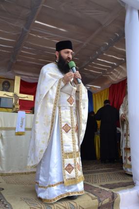 Paraclisul din Corni, sfinţit de PS Calinic Botoşăneanul