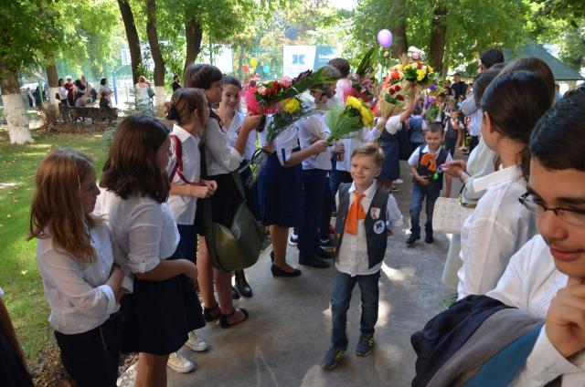 Anul școlar 2016-2017 sub egida libertății și a responsabilității la Școala „Varlaam Mitropolitul” din Iași