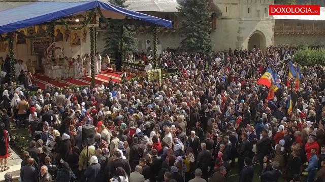 Dublă sărbătoare la mănăstirea Putna