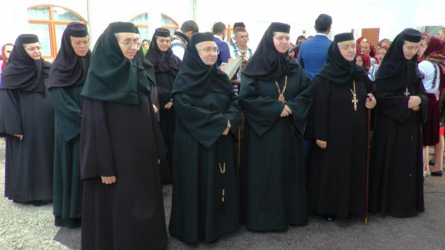 Hram la Mănăstirea „Nașterea Maicii Domnului” - Marginea