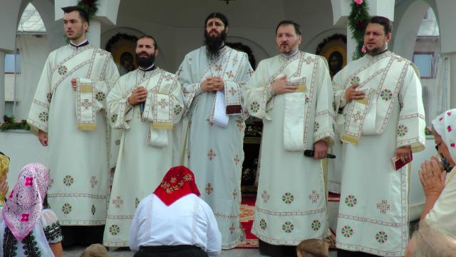 Hram la Mănăstirea „Nașterea Maicii Domnului” - Marginea