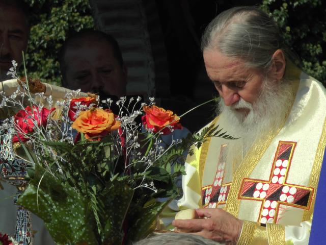 Brâul Maicii Domnului, adus la hramul Mănăstirii Râșca