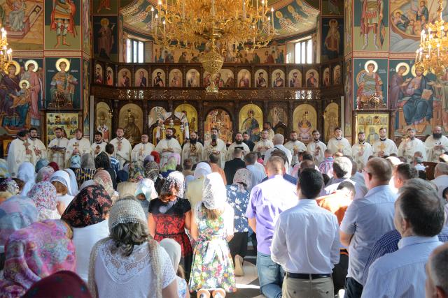 „Atelierul de Formare a Tinerilor Preoți” din Arhiepiscopia Iașilor s-a mutat pentru câteva zile în Bucovina