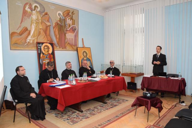 Două teze de doctorat notate cu „Foarte Bine”, la Facultatea de Teologie din Iași