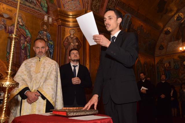 Două teze de doctorat notate cu „Foarte Bine”, la Facultatea de Teologie din Iași