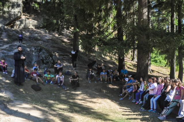 Tabăra APOR Vrancea și APOR Suceava, la Mănăstirea Putna
